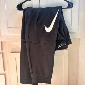 Nike black sweatpants jogger